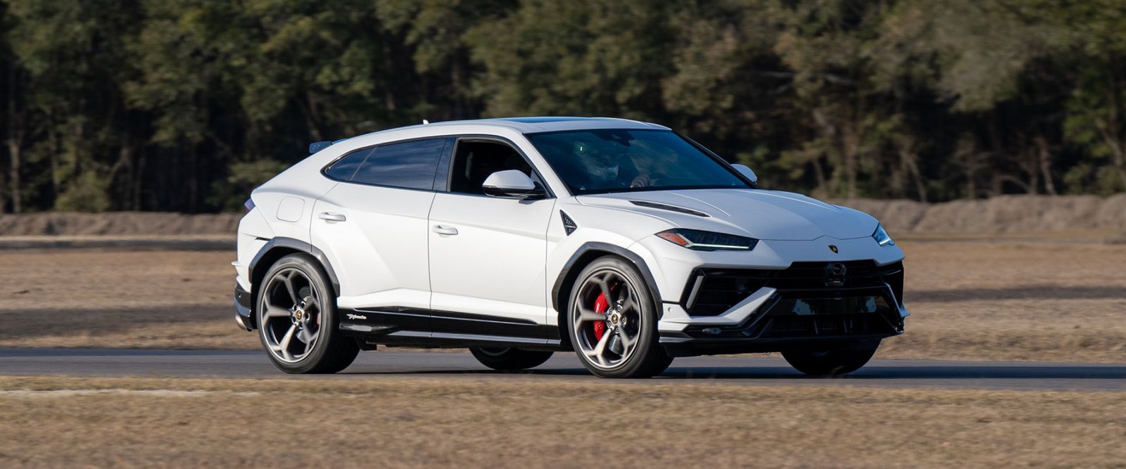 image.title Lamborghini Urus Performante - MotorWeek image